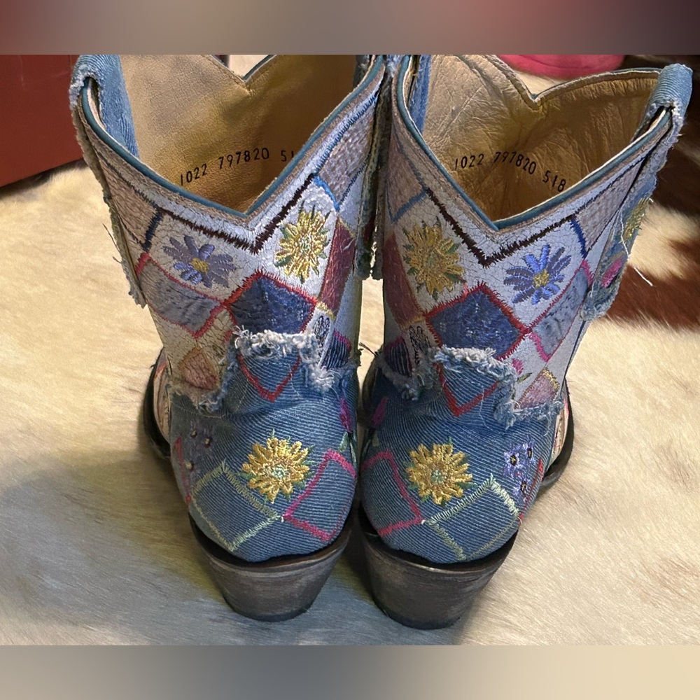 Old Gringo Patchwork Embroidered Multi-Color Heeled Boots - Picture 4 of 13